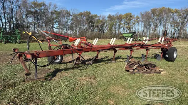 International 720