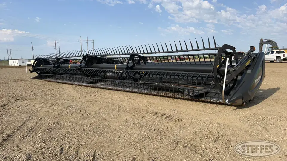 2014 MacDon FD75-D Draper Head