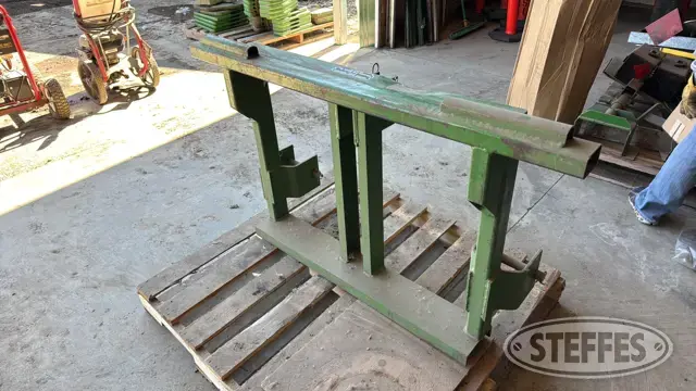 John Deere 200