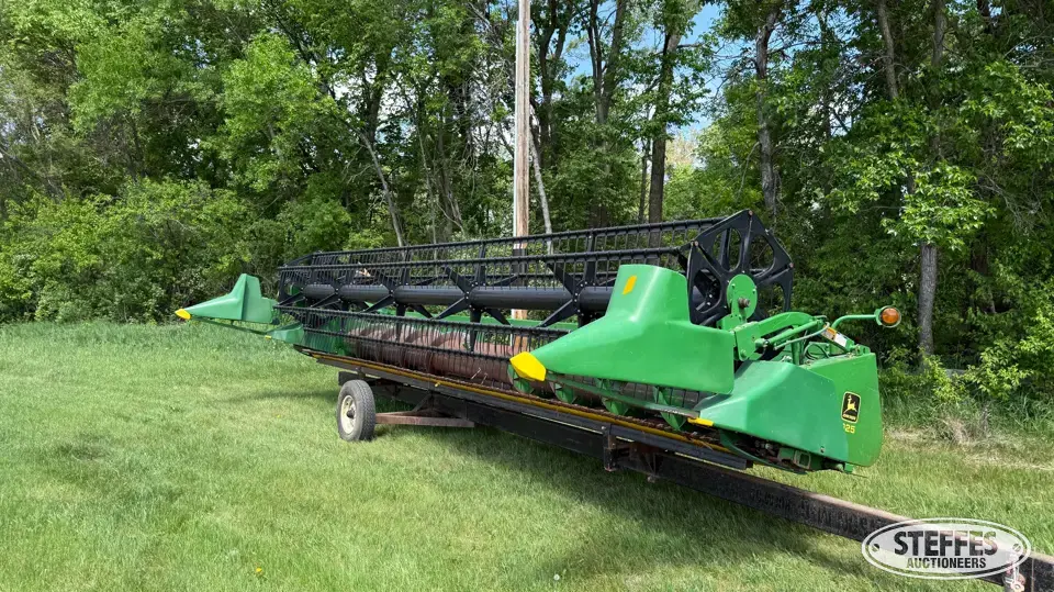 1997 John Deere 925 Flex Head
