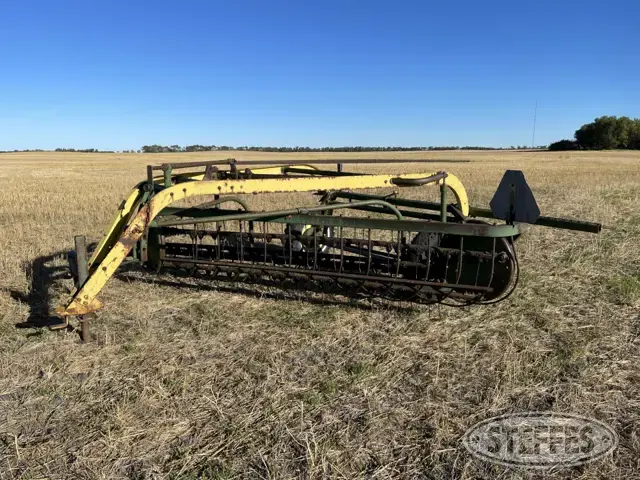 John Deere 896