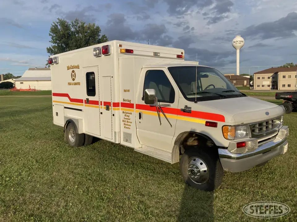 2001 Ford E450 Specialty Truck