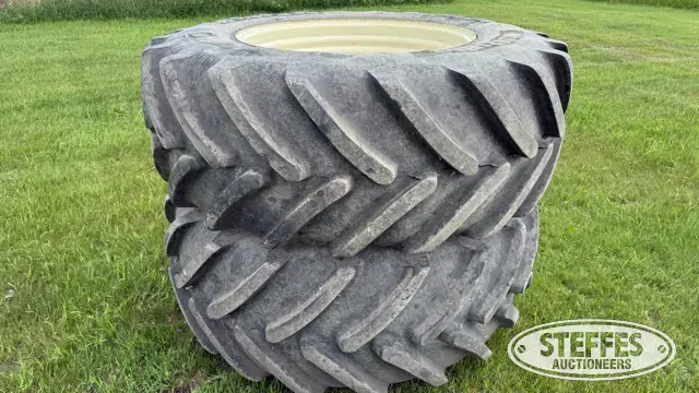 (2) Michelin MultiBib 650/65R38 tires