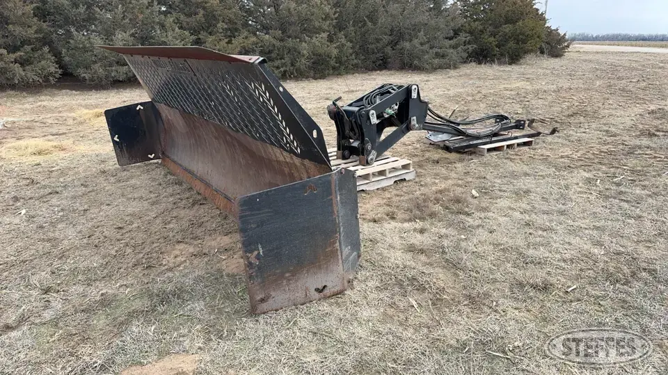 Grouser Straight Blade