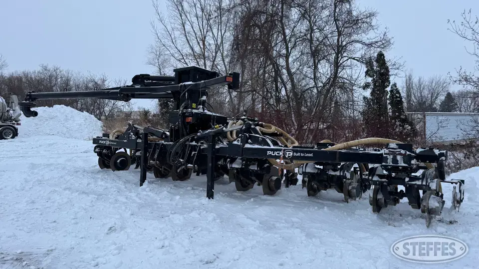 Puck liquid manure applicator Manure Application Equipment