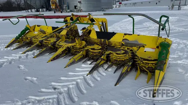 John Deere 688