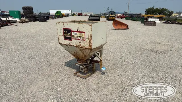 Herd spreader