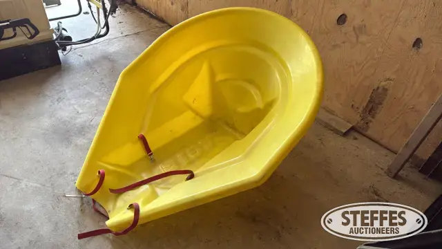 Poly auger hopper