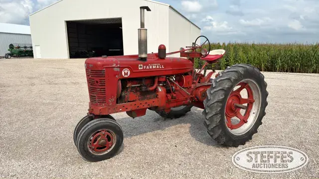 1952 Farmall Super M