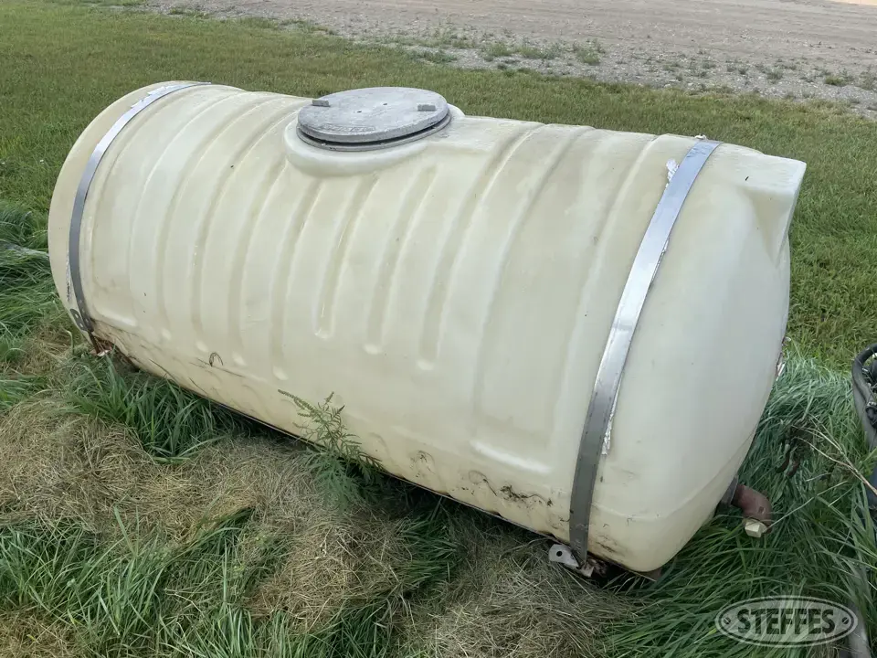 200 gal. poly fertilizer tank Poly Tank