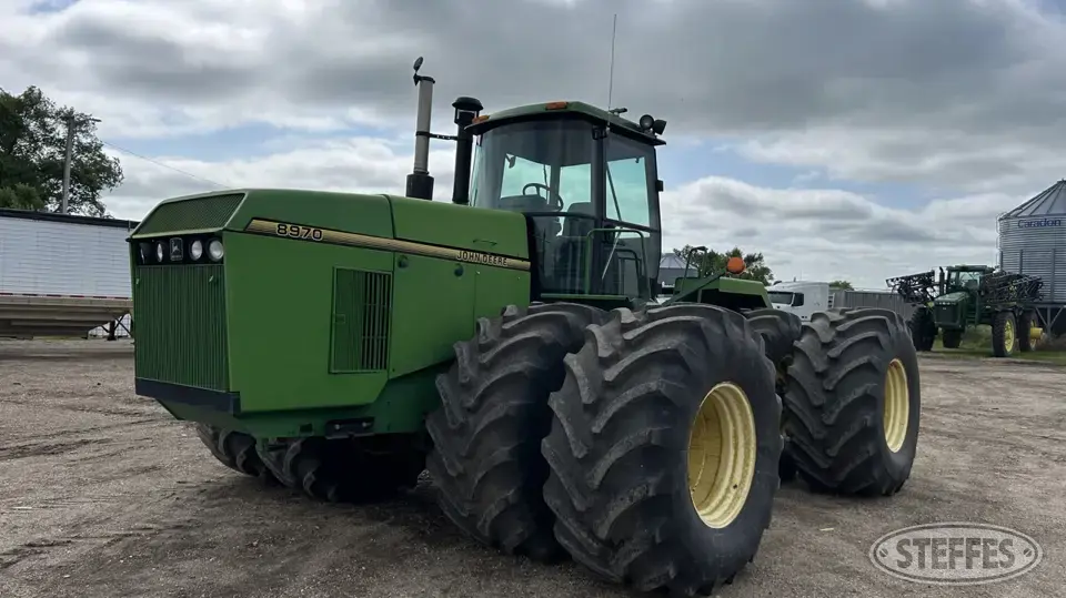 1993 John Deere 8970 4WD Tractor