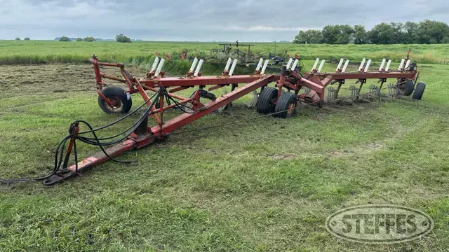 International 800 plow