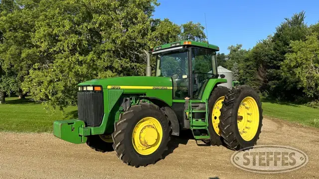 1997 John Deere 8100