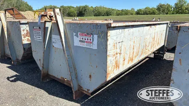 10 yd. roll-off dumpster