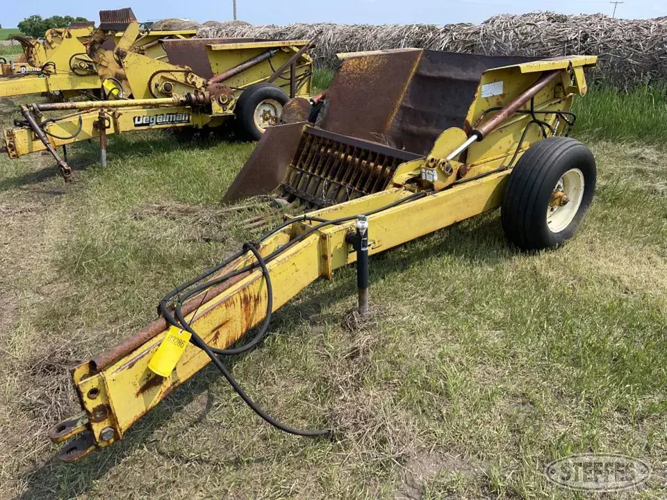 Degelman 570 Rock Picker
