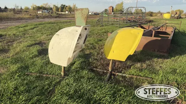 (2) Vigortone poly mineral feeders