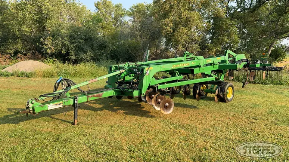 John Deere 2700 Ripper