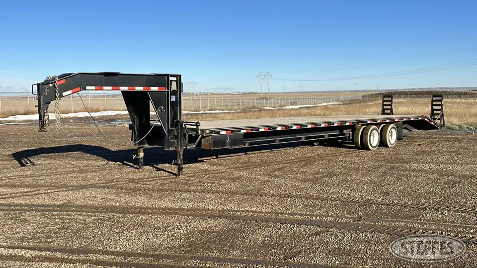 2020 DCT 840BT-30 Flatbed Trailer