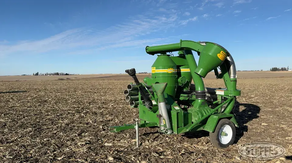 2011 Walinga Agri-Vac 6614 Pneumatic Grain Equipment