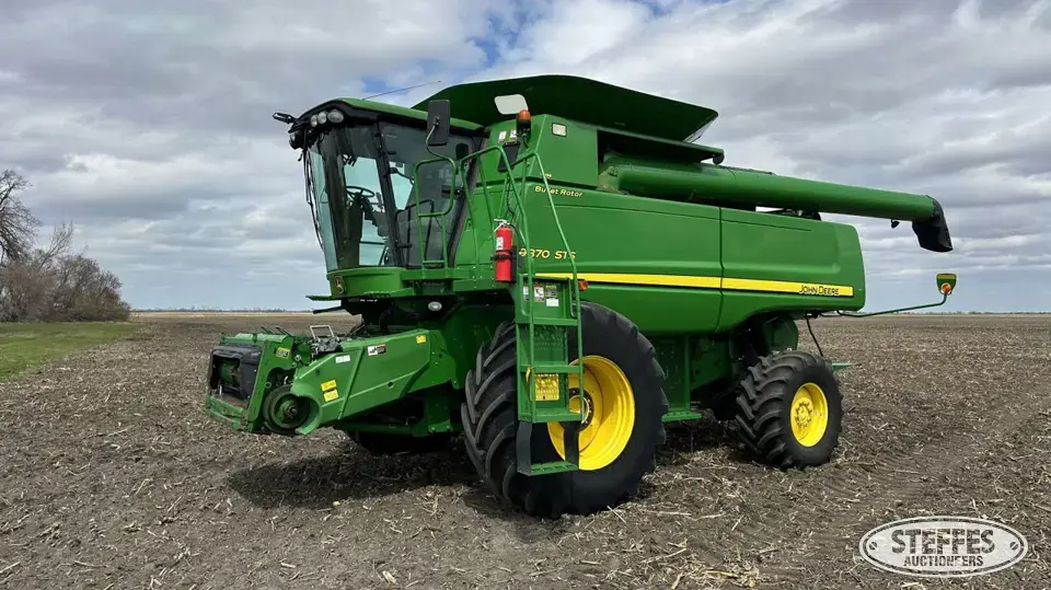 2010 John Deere 9870 STS Combine