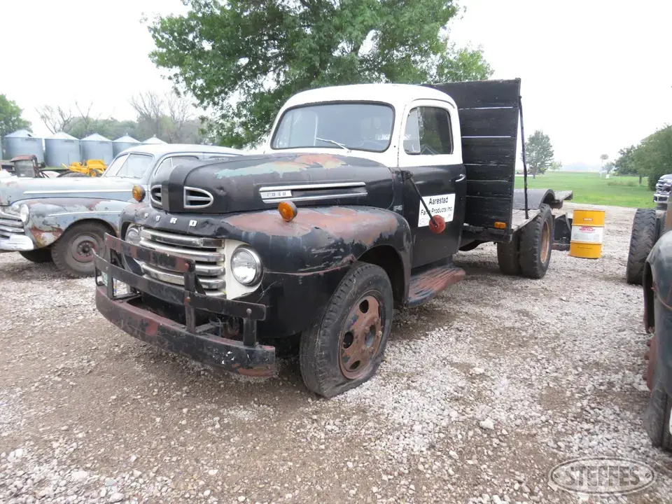 1949 Ford F6 Single Axle Boxed Truck