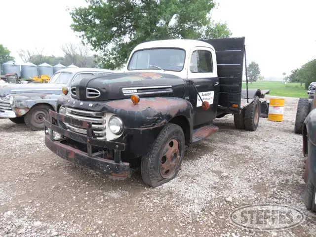 1949 Ford F6