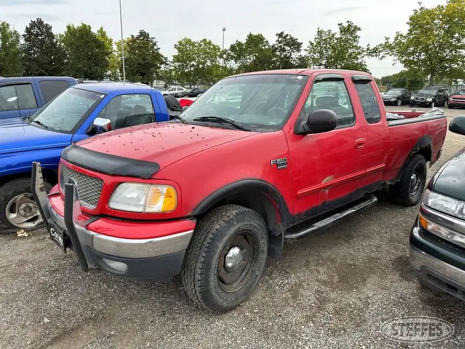 2001 Ford F150 XL Half Ton Pickup