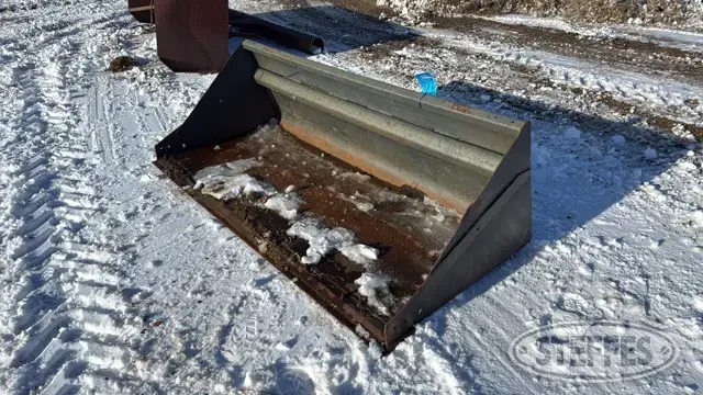 Bobcat light material bucket