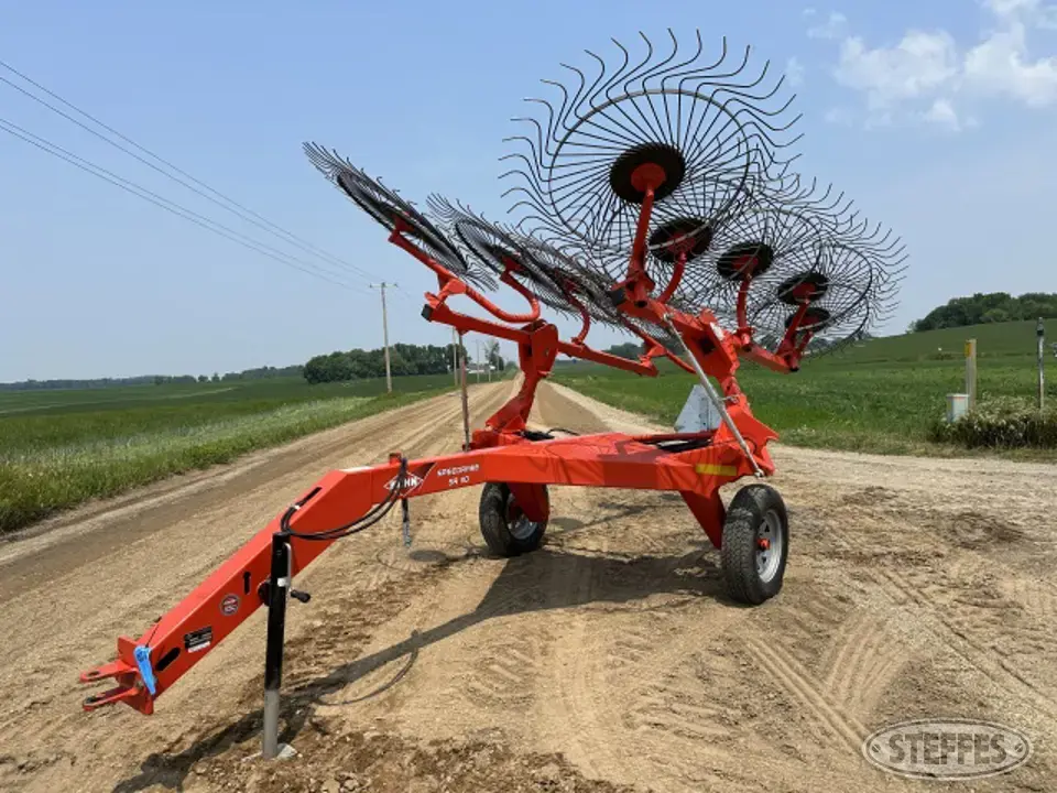 Kuhn SR110 Rake