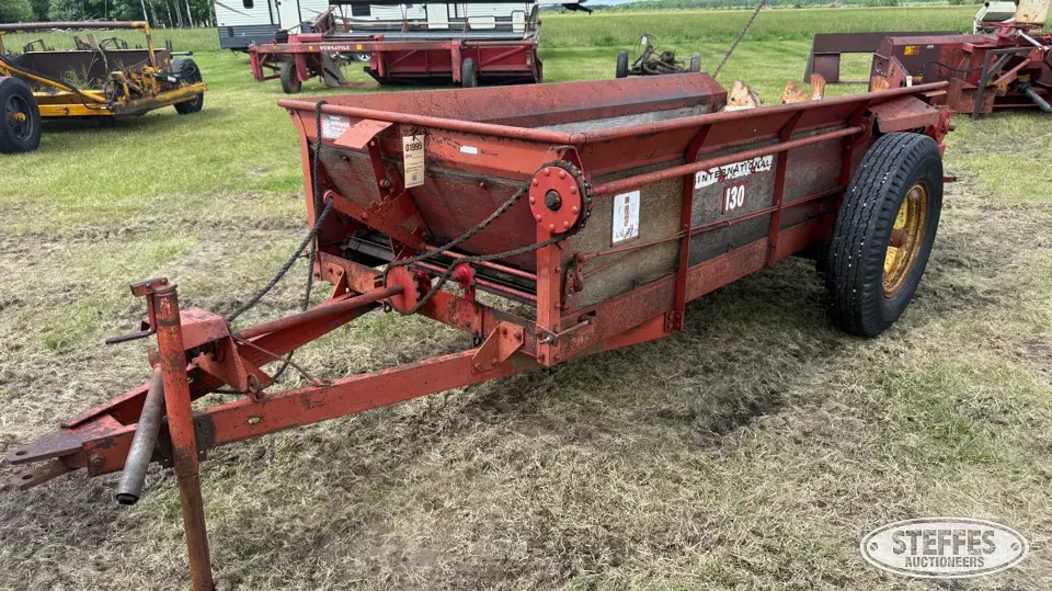 International 130 Manure Application Equipment