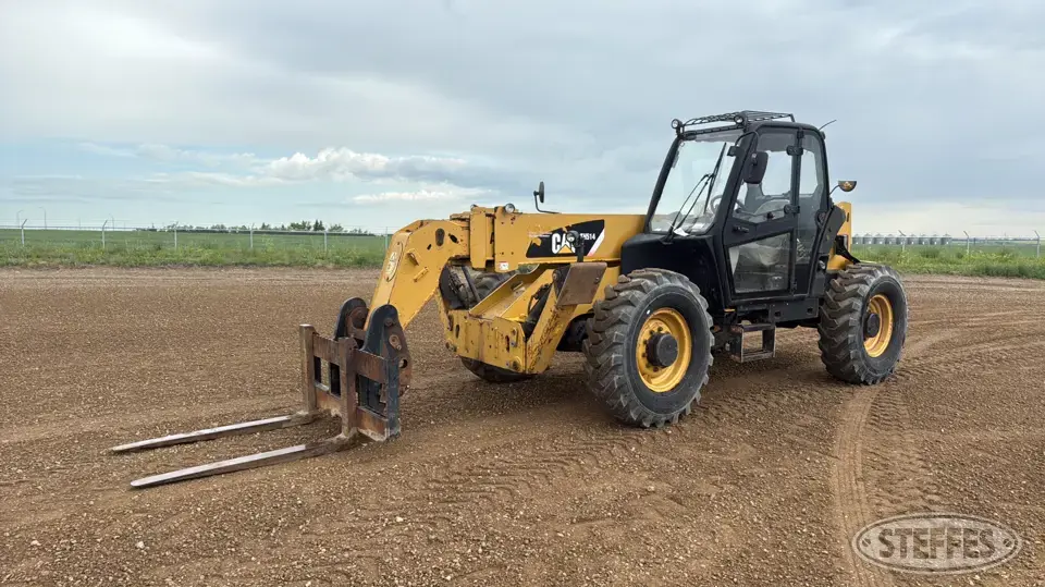 2011 CAT TH514 Telescopic Forklift
