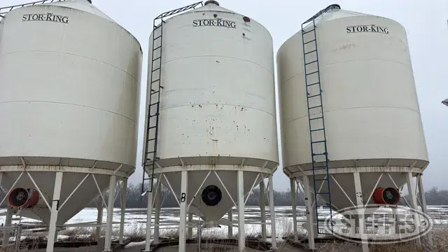Meridian Stor-King hopper bin