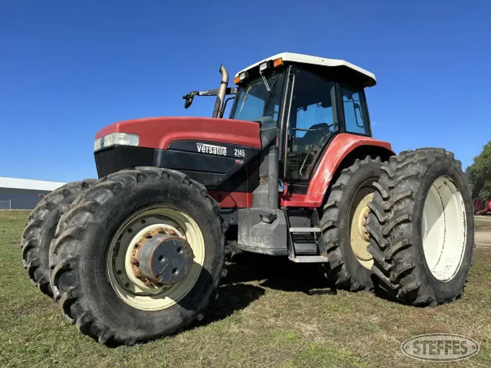 2005 Versatile 2145 MFWD Tractor