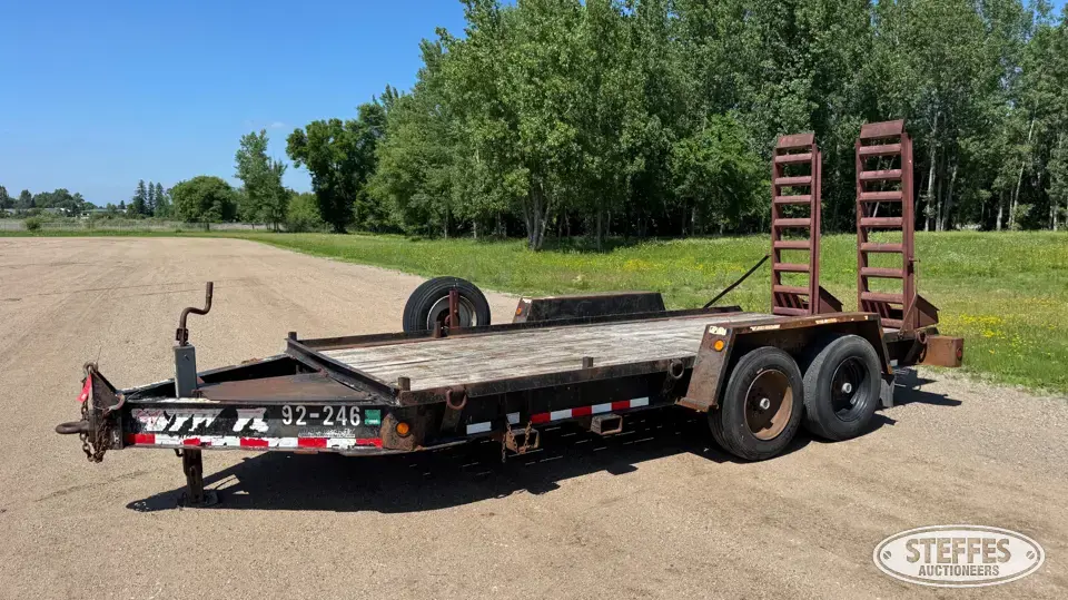 2006 Towmaster T-14DD Utility Trailer