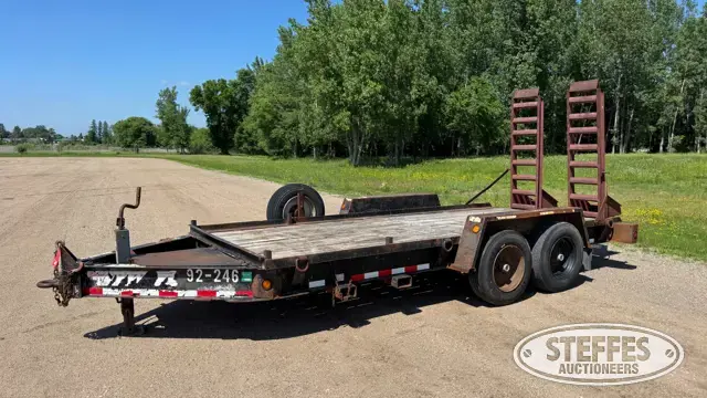 2006 Towmaster T-14DD