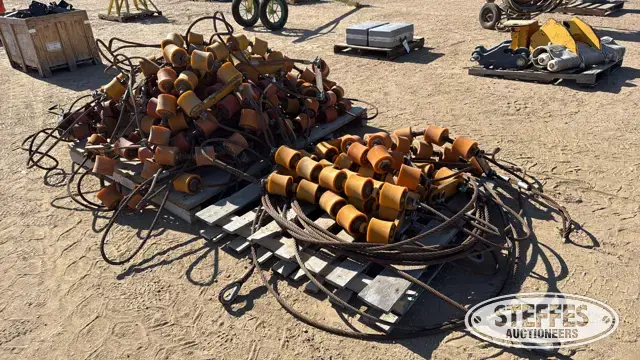 Pipe roller cradles