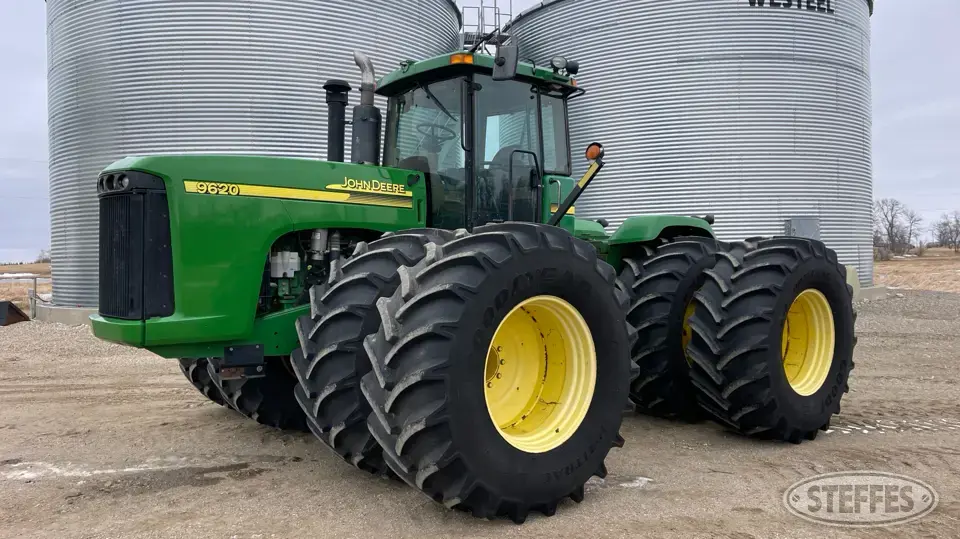 2004 John Deere 9620 4WD Tractor