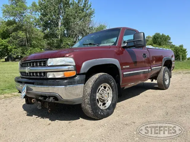 2000 Chevrolet Silverado 2500 LS