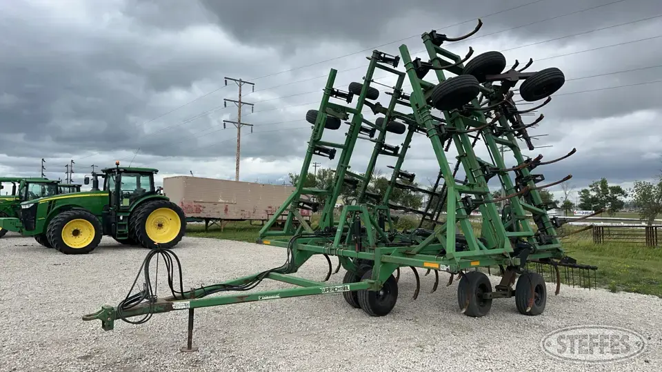2004 Summers Superchisel Chisel Plow