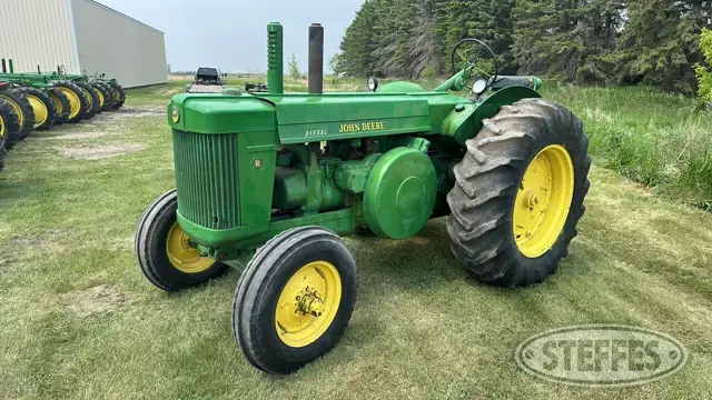 John Deere R