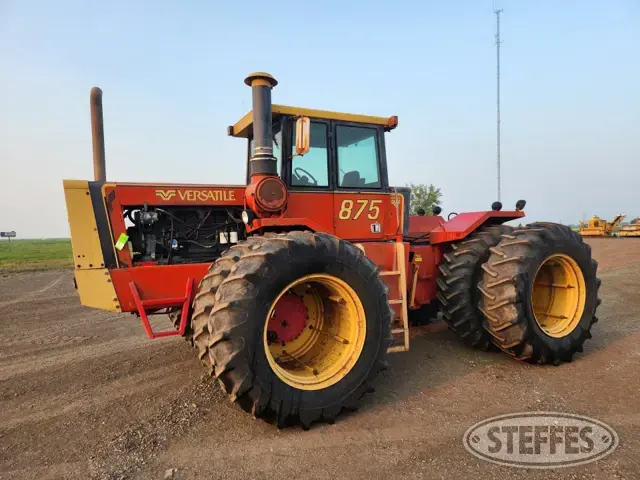 1982 Versatile 875