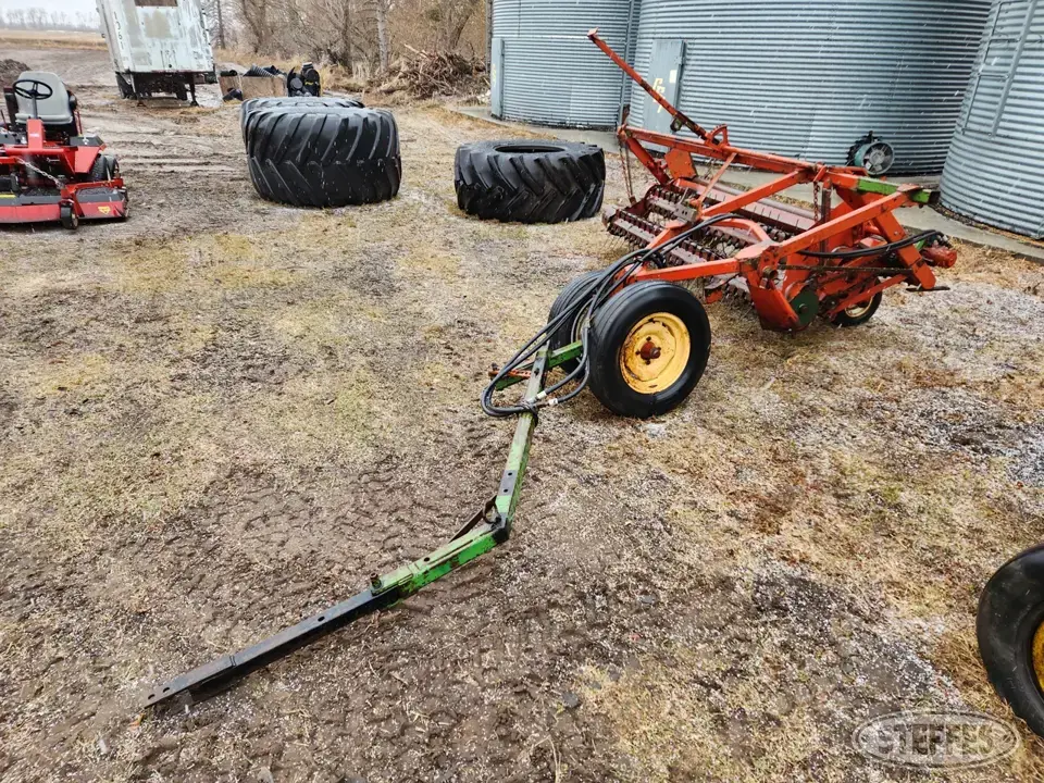 Lockwood 570 Self-Propelled Windrower
