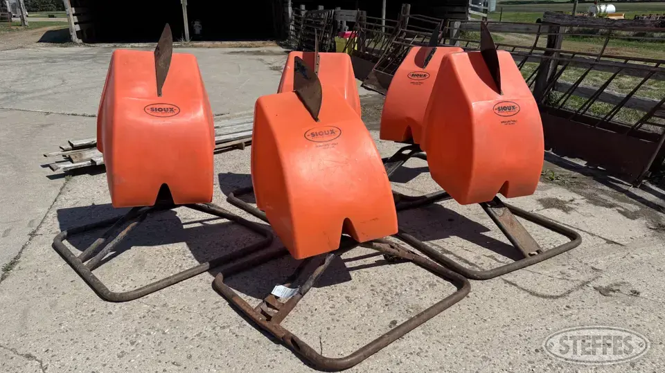 Sioux Dura-Life Feeders and Bunk