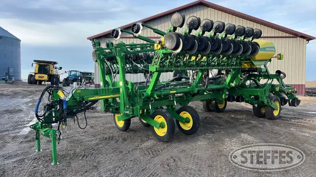 2010 John Deere 1790