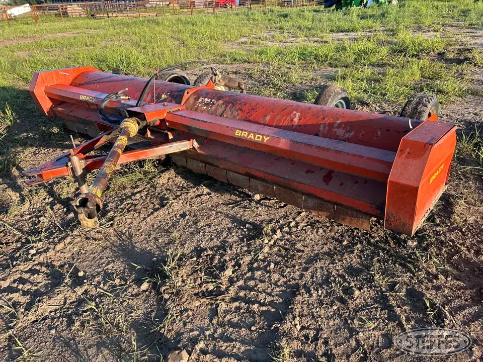 Brady 1680 Stalk Chopper