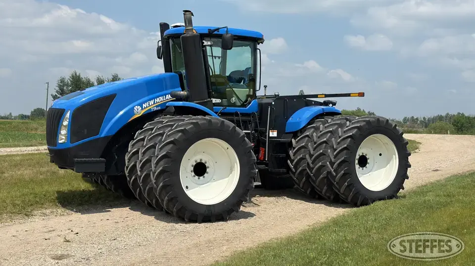 2013 New Holland T9.615 4WD Tractor