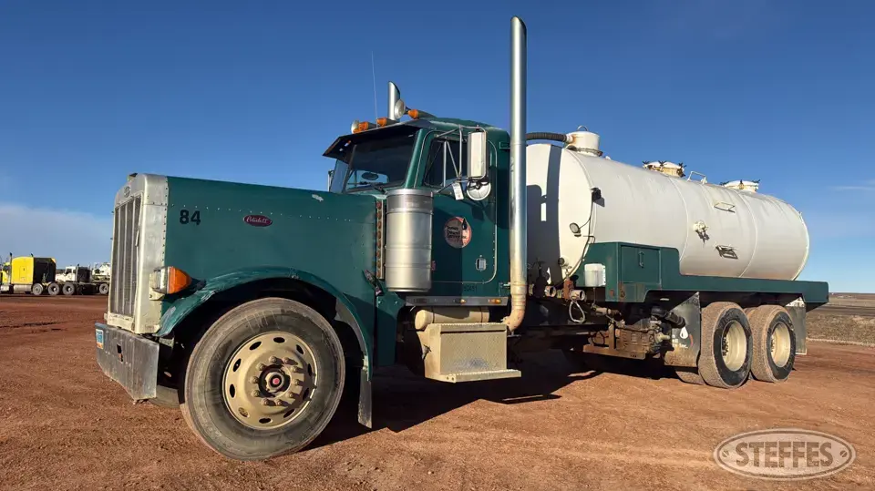 1994 Peterbilt 379 Vac Truck
