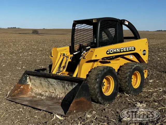 1999 John Deere 270