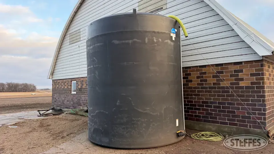 Ace Roto-Mold 10,000 gal. poly tank