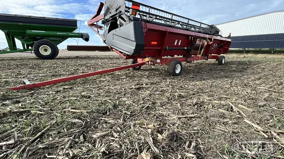 Unverferth HT25 Header Trailer